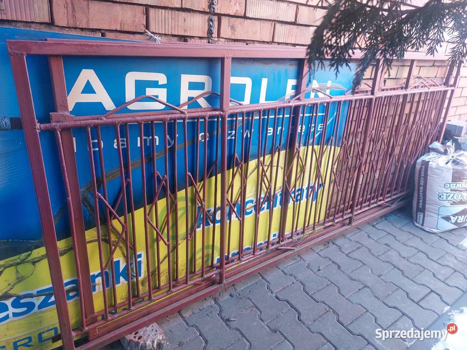 Ogrodzenie Ogrodzenia i bramy świętokrzyskie Kazimierza Wielka