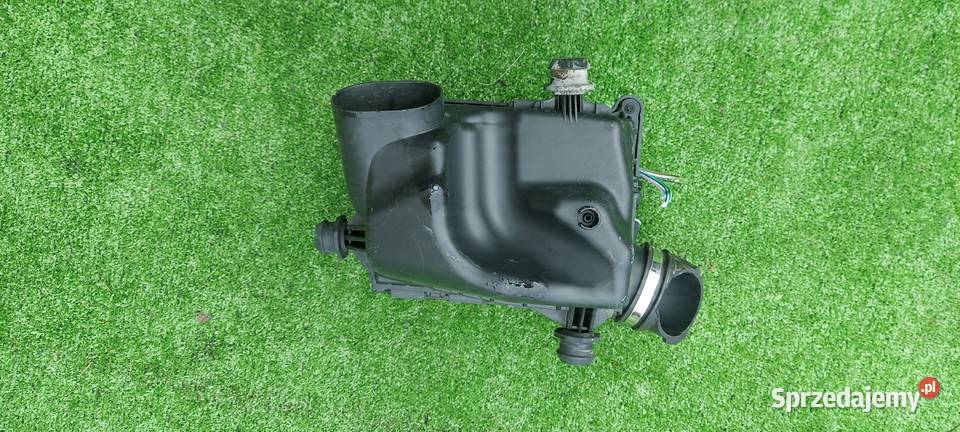 OBUDOWA FILTRA POWIETRZA OPEL KARL 95939678 osobowe Filtry i obudowy tuningowe Międzychód