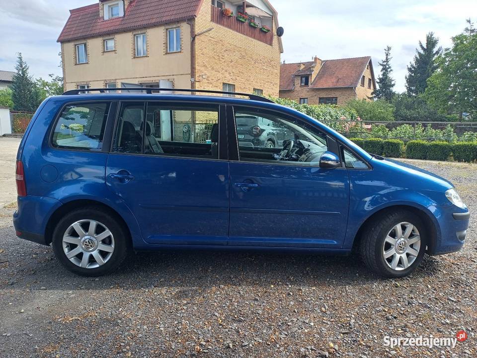 VW Touran LIFT 19 TDI 105 2009r klima Webasto VAT marża Lubin