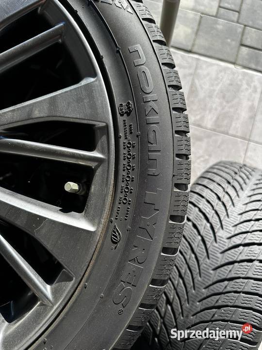 Opony zimowe komplet z felgami NOKIAN 23545 R18 Ostrów Mazowiecka sprzedam