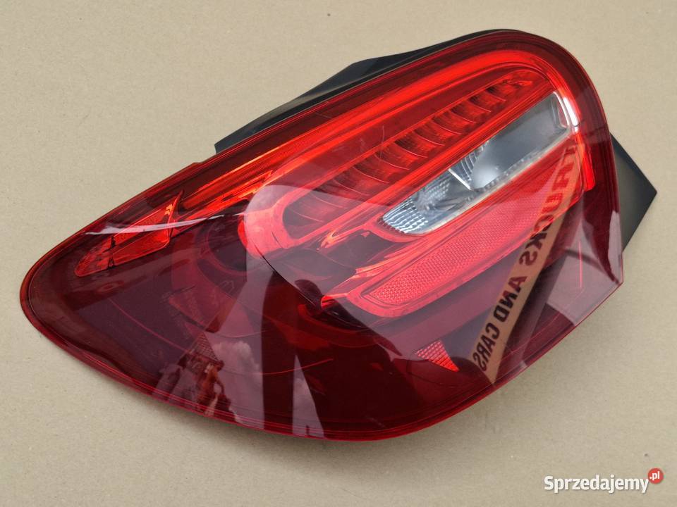 MERCEDES AKLASA W176 LIFT LAMPA LEWY TYŁ LEWA osobowe Bieleń