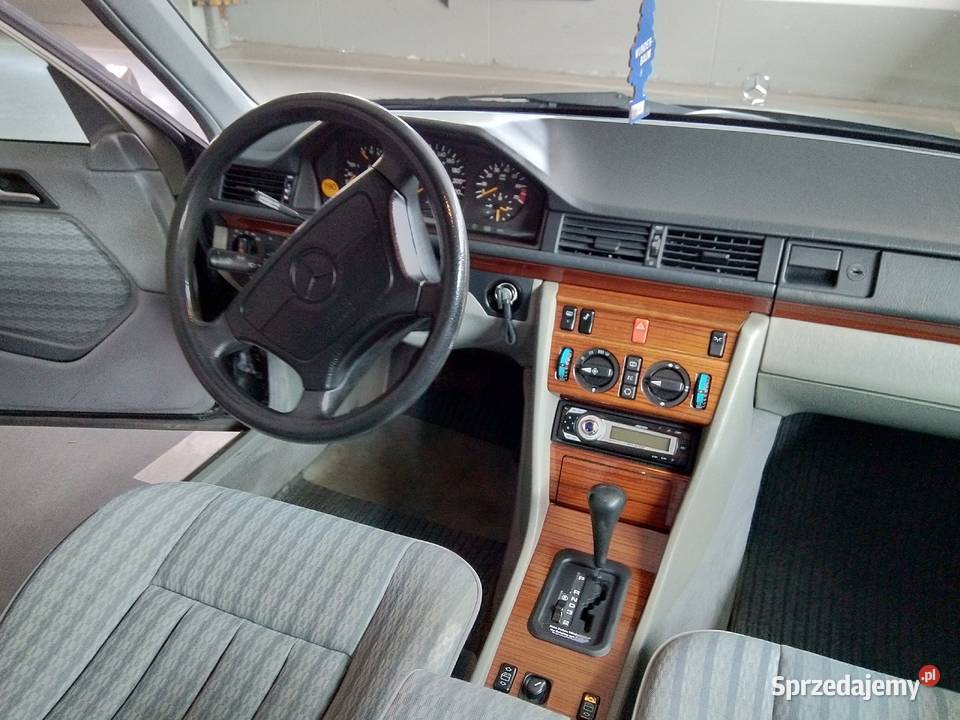 Mercedes W124 zadbany youngtimer 20 ben automat W124 Panienka sprzedam