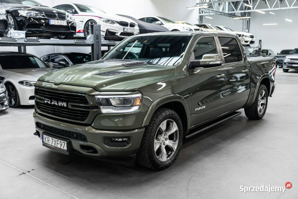 RAM 1500 57 V8 HEMI Laramie Crew Cab Salon pełny VAT Węgrzce