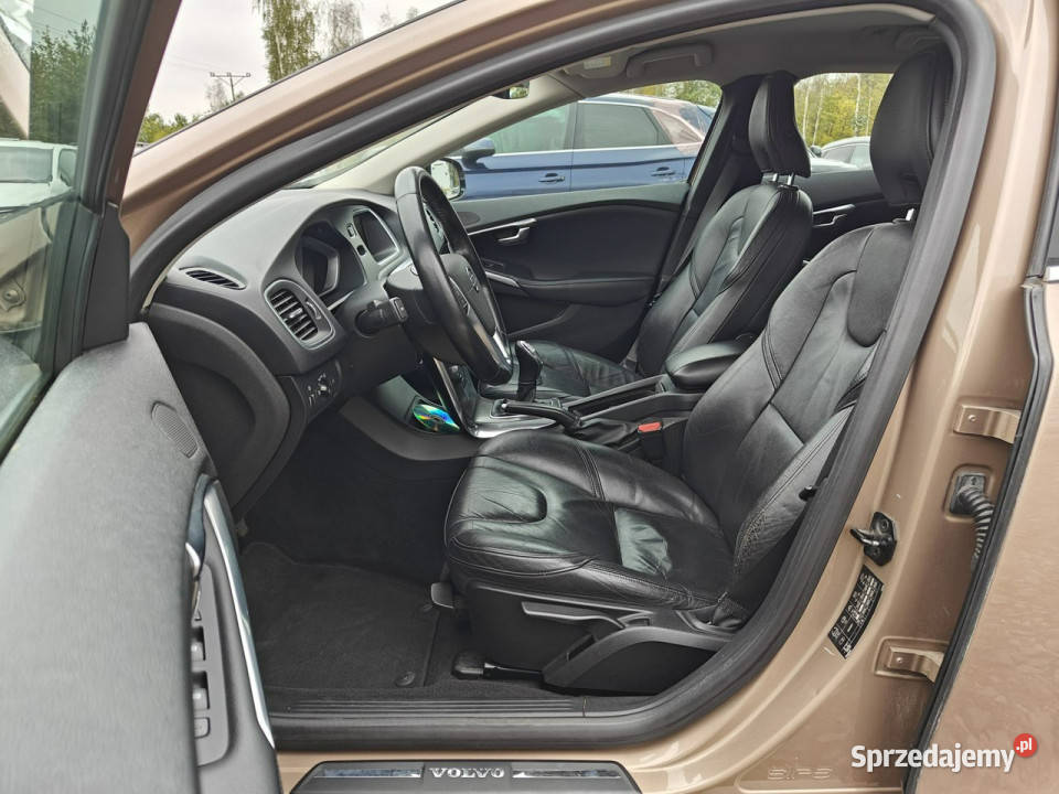 Volvo V40 II 2012 światła do jazdy dziennej Karczew sprzedam