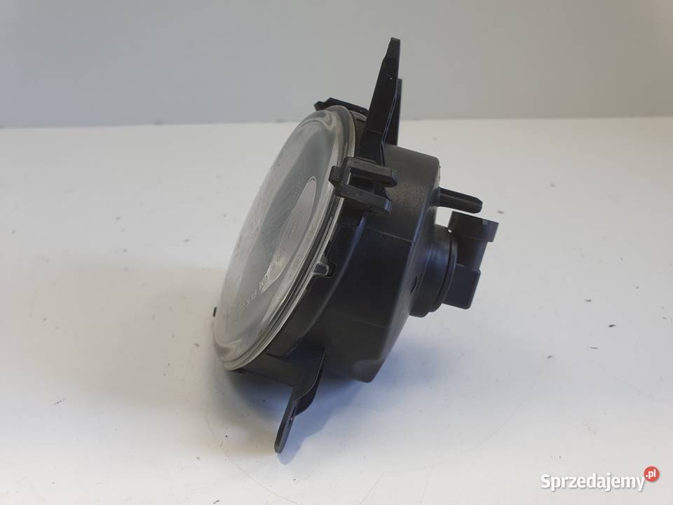 BMW F30 1118r PRZEDNI HALOGEN PRAWY PRZÓD Janów