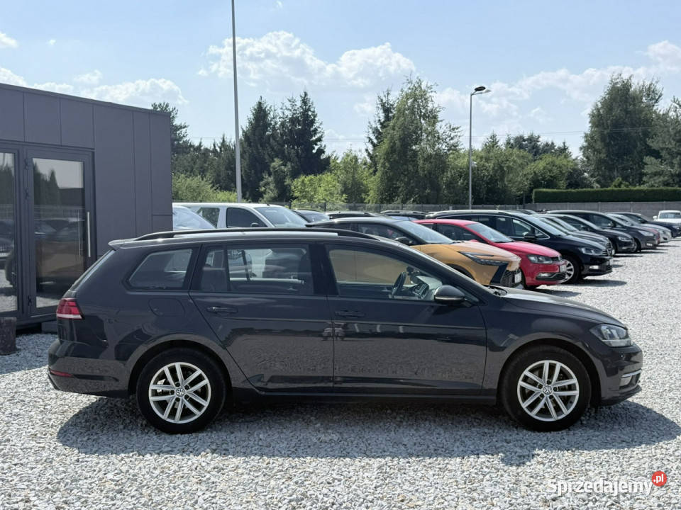 Volkswagen Golf 16 TDi DSG Comfortline 2019r 55 nieuszkodzony Wrocław