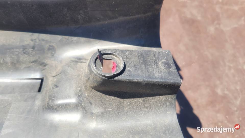 MAZDA 3 KIEROWNICA POWIETRZA WLOT BJS7501C1 3010 Ruda Śląska