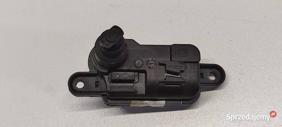 SKODA KAROQ SIŁOWNIK KLAPKI WLEWU 8V0862159A dolnośląskie sprzedam