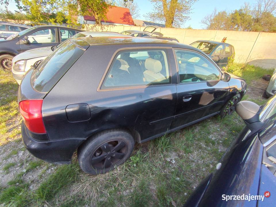 Audi A3 16 74 kW 1999 r dawca części Szklarka Myślniewska sprzedam