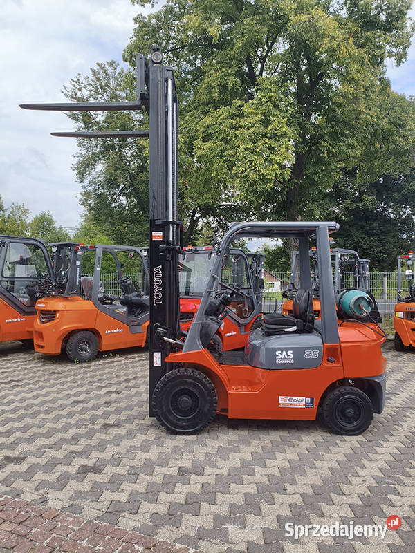 wózek widłowy Toyota 427FGF25 LPG 25 t duplex 33 gaz Kęty sprzedam