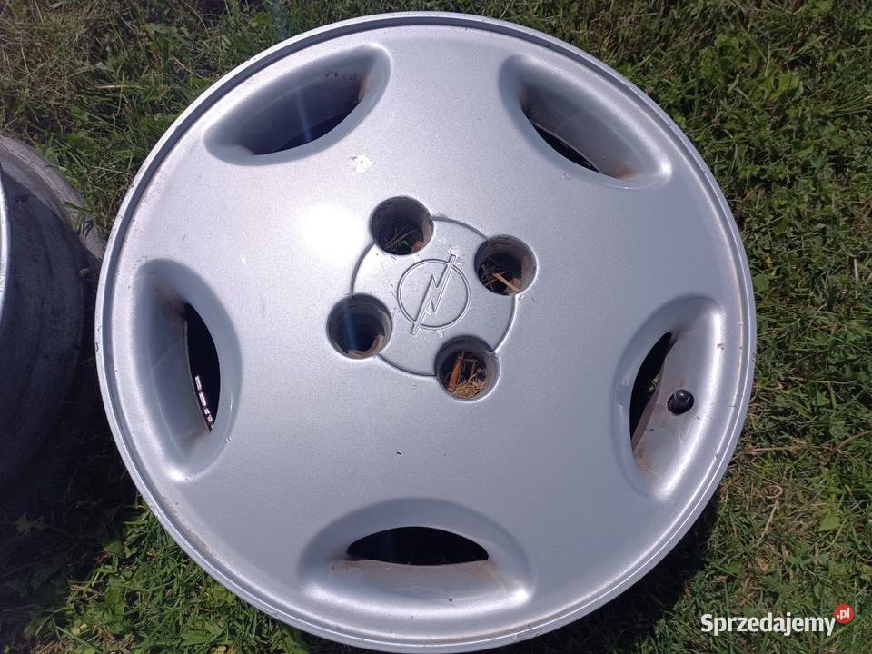 Felgi aluminiowe 4x100 15 Opel Astra GSI Vectra Buszkowo
