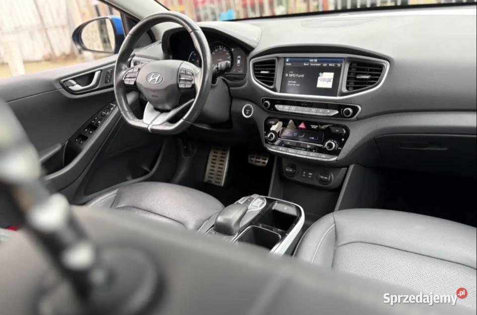 HYUNDAI IONIQ 28 kWh z niskim przebiegiem w Kraków