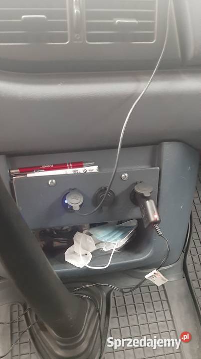 Mercedes Sprinter Pomoc Drogowa Laweta Holownik nieuszkodzony Ząbki