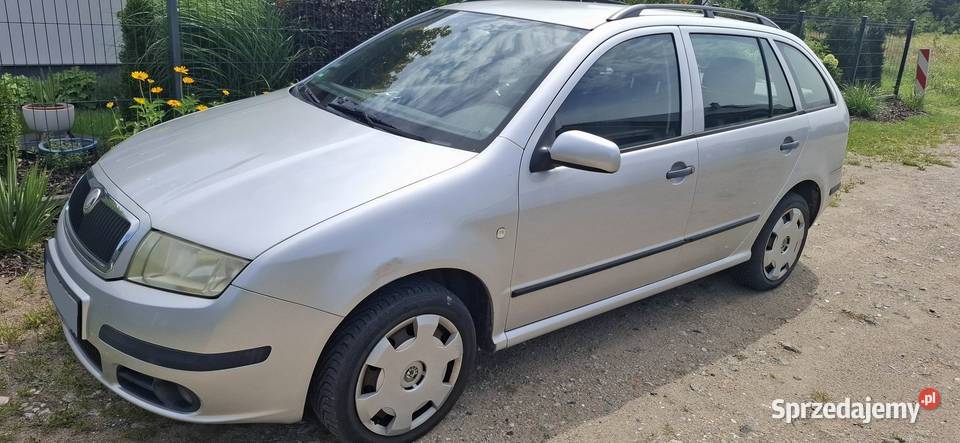 Skoda Fabia Kombi srebrny