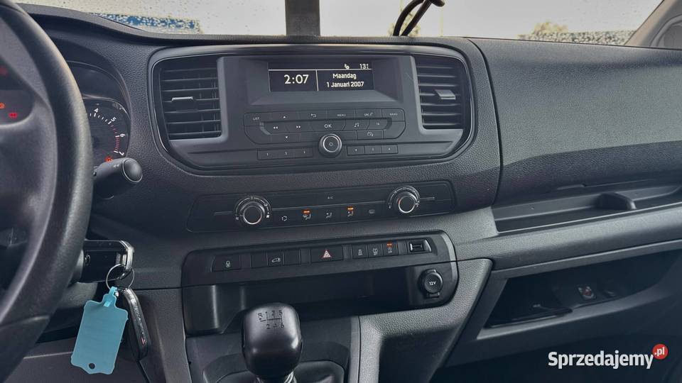 Opel Vivaro 2020 15 Turbo 75kW Comfort L3H1 102KM Rzeszów sprzedam