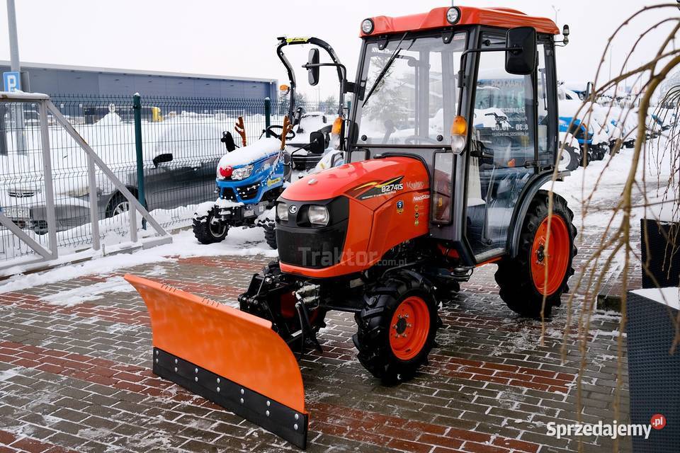 Kubota B2741 S Neo Star 4x4 27 CAB pług do Ciągniki Tajęcina sprzedam