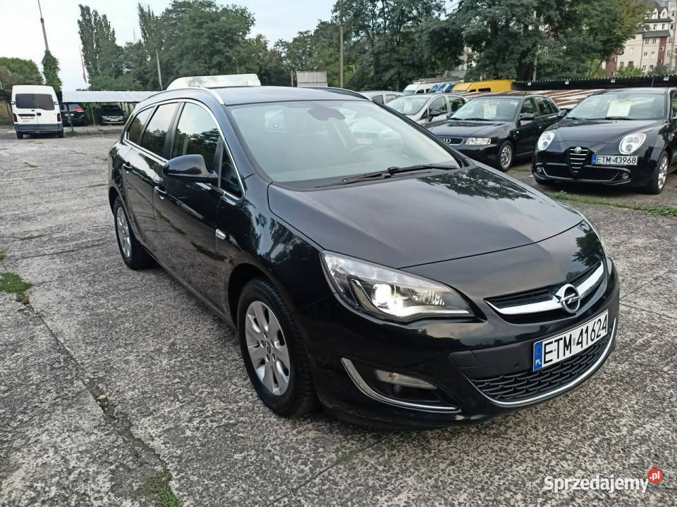 Opel Astra z Niemiec opłatach przeglądzie VAT marża