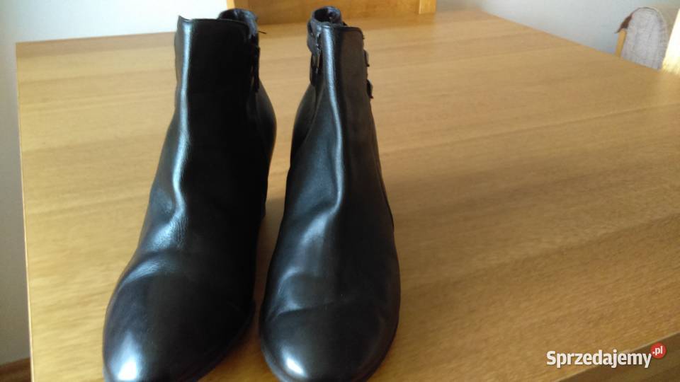 Botki włoskie na koturnie Strenesse Blue Łódź