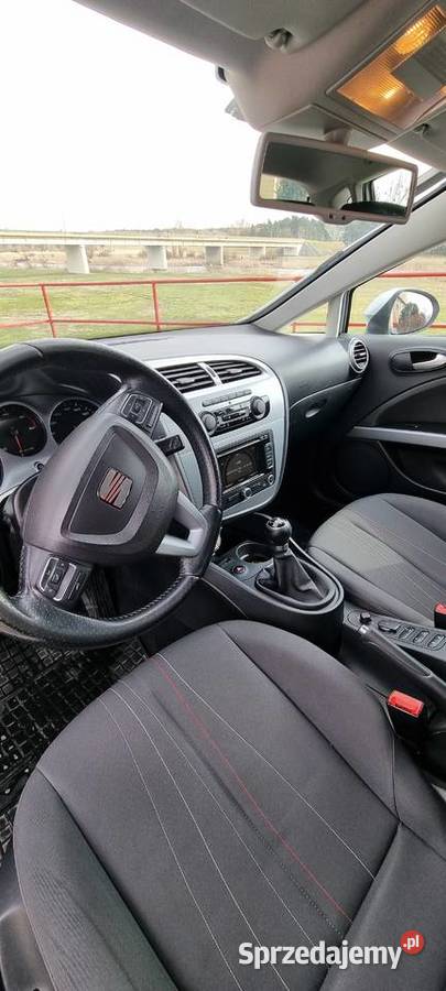 Seat Leon 16 TDI 105 zadbany bogate wyposażenie Pyzdry
