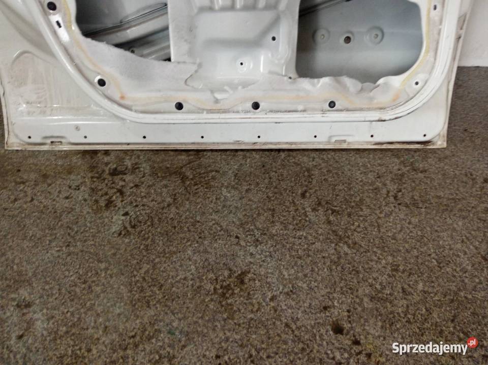 DRZWI LEWE PRZÓD 249 LIFT Fiat Doblo II 2009 świętokrzyskie