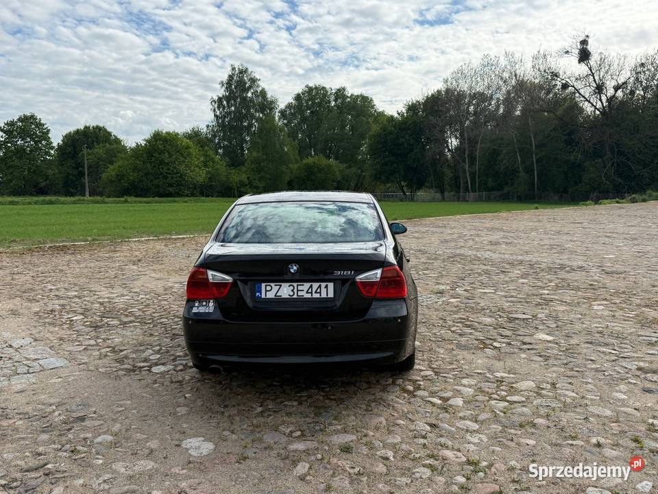 BMW E90 20 Benzyna Lekko uszkodzona warmińsko-mazurskie Olsztyn