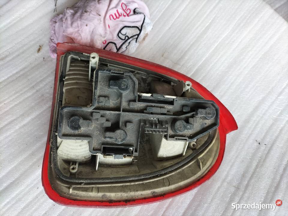 Lampa lewa tylna tył Opel Corsa B lampy tylne lubelskie Kamień-Kolonia