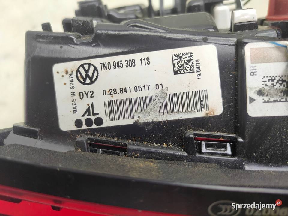 VW SHARAN II LAMPA TYLNA TYL LED KLAPE PRAWA osobowe Oświetlenie Przemęt