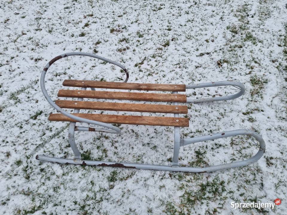 Sanki metalowe z oparciem