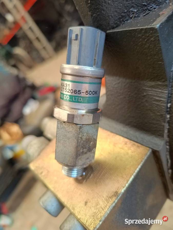 Czujnik ciśnienia pompy KA31 0752065500k Doosan Staszów