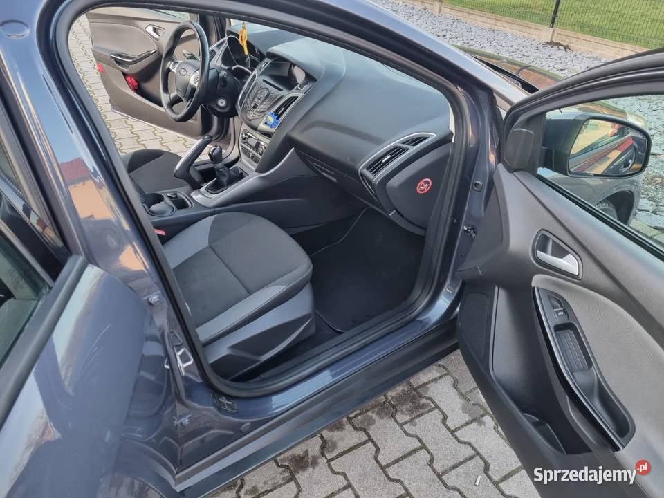 Ford Focus 10 Benzyna Ecoboost 100 2013r manualna dolnośląskie Oleśnica sprzedam