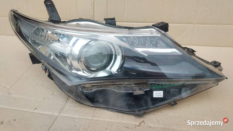 Toyota Auris lampy zwykle z LED Lampy przednie Jelenia Góra