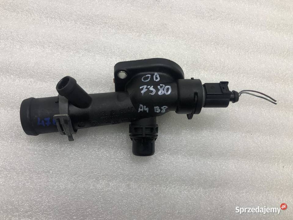 OBUDOWA TERMOSTATU AUDI A4 B8 20 TDI 03L121132AC