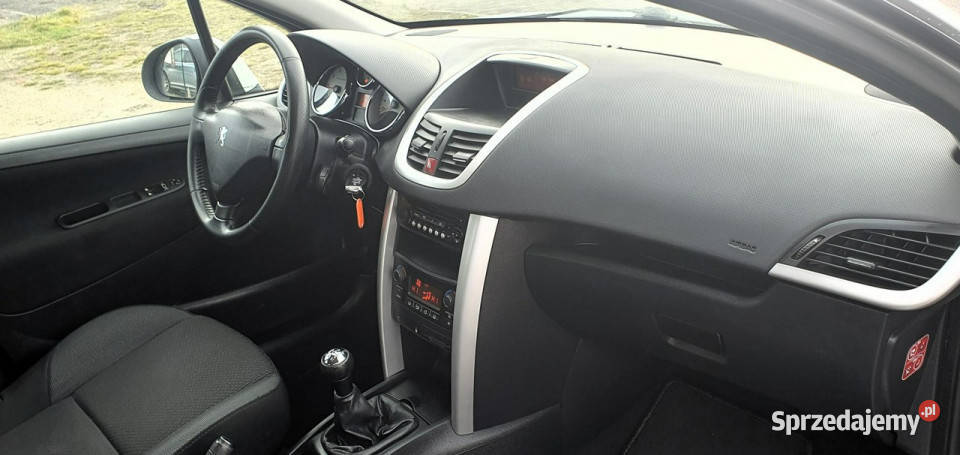 Peugeot 207 14 73 silnikKlimatronikTempomat manualna Przyszowice sprzedam