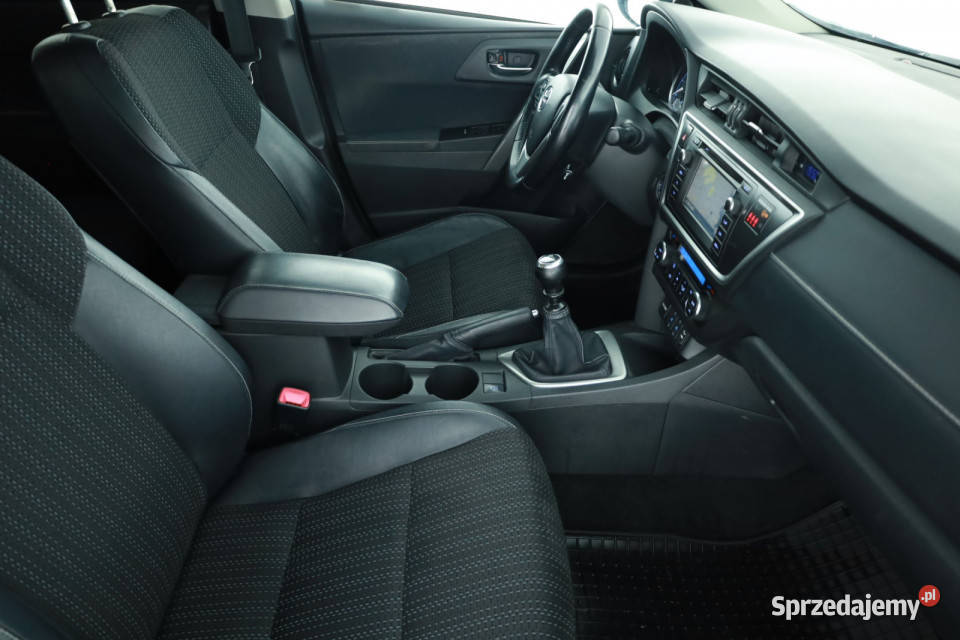 Toyota Auris 20 D4D Rok produkcji 2014 Piaseczno