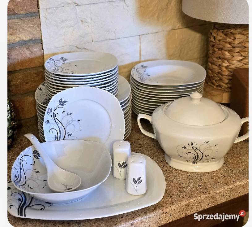 319 Zestaw obiadowy 43 elementy na 12 osób VC460 śląskie Zabrze