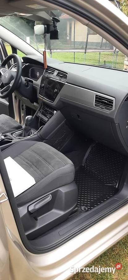 VW Touran 15 TSI DSG