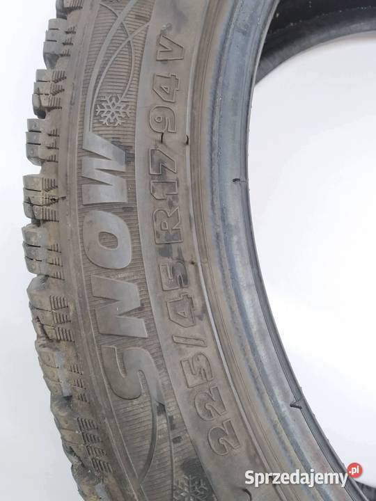 2x OPONA ZIMOWA KORMORAN SNOW 22545R17 3624 sprzedam
