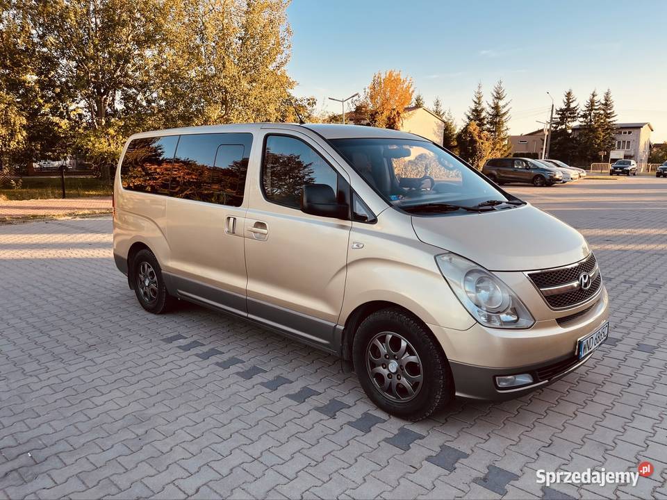 Hyundai H-1 Starex