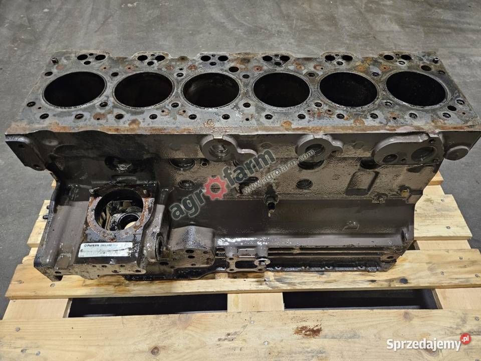 Blok silnika Massey Ferguson 3610 3090 3080 Byków