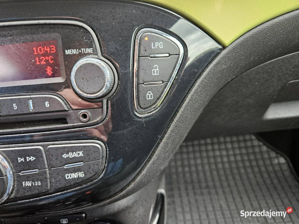 Opel Adam Instalacja gazowa fabryczna bluetooth