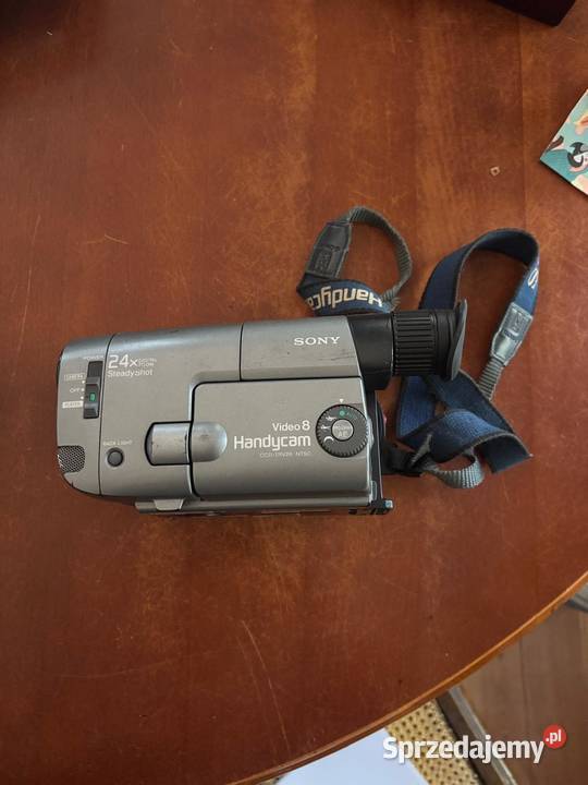 Syndyk sprzeda Kamerę Sony CCDTRV29 Poznań