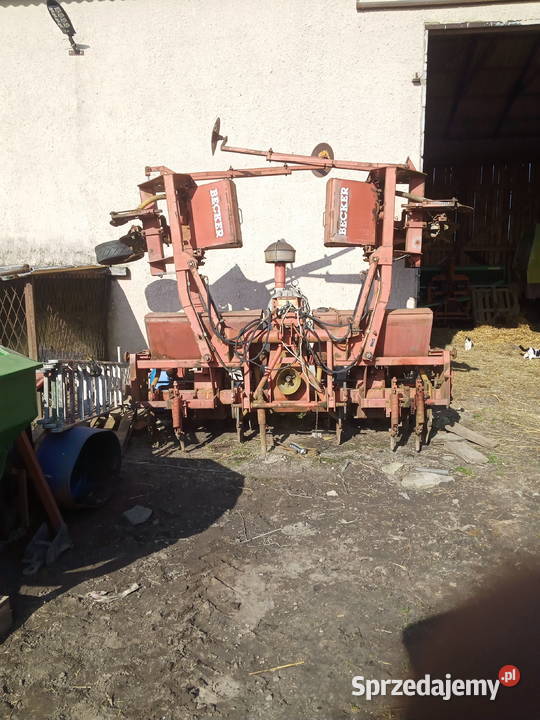 Siewnik do kukurydzy Becker 6 rzędowy
