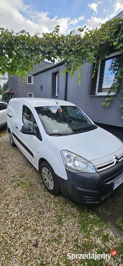 Citroen Berlingo 16 Hdi 2015 3 osobowy Rok produkcji 2015 Świętochłowice