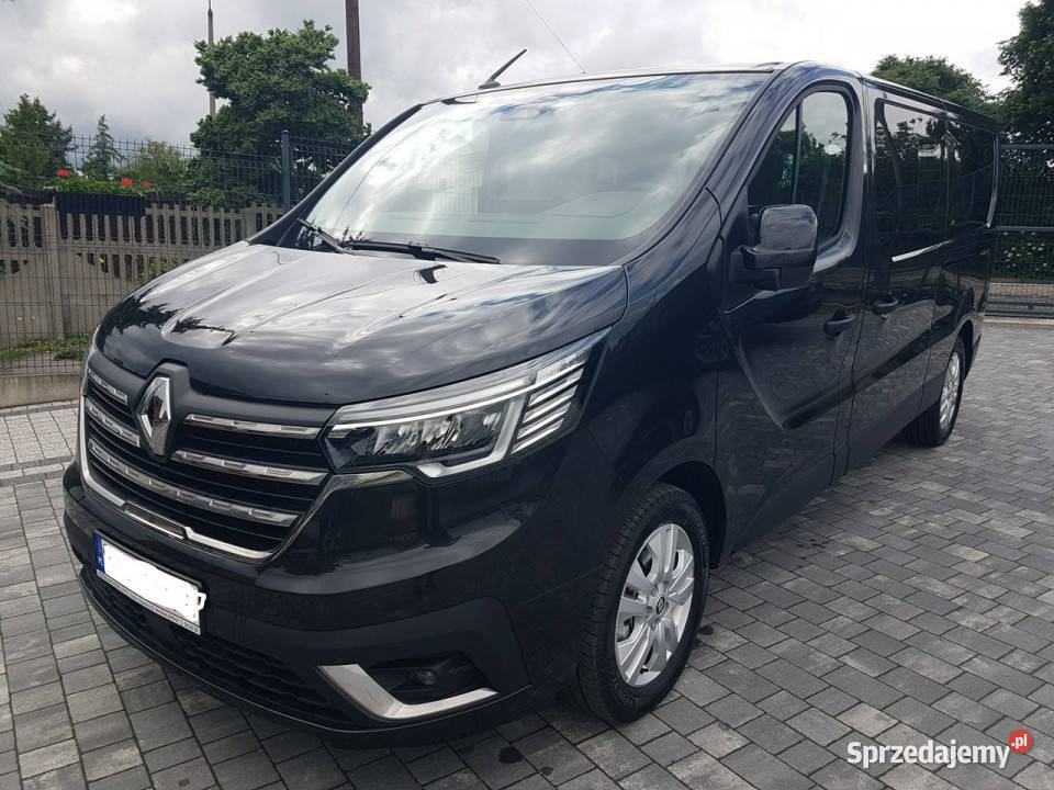 Renault Trafic 8 OSÓB 2xDRZWI BOCZNE PRZESUWNE garażowany Poręba