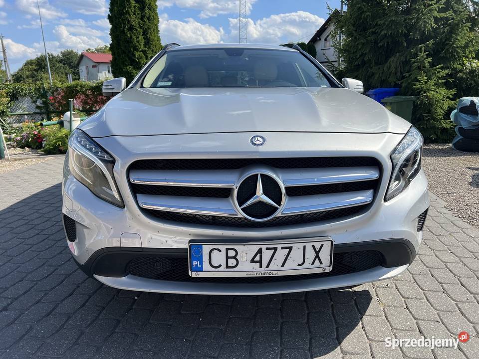 MercedesBenz GLA 200 16 benzyna 156 2015 manual Dolna Grupa