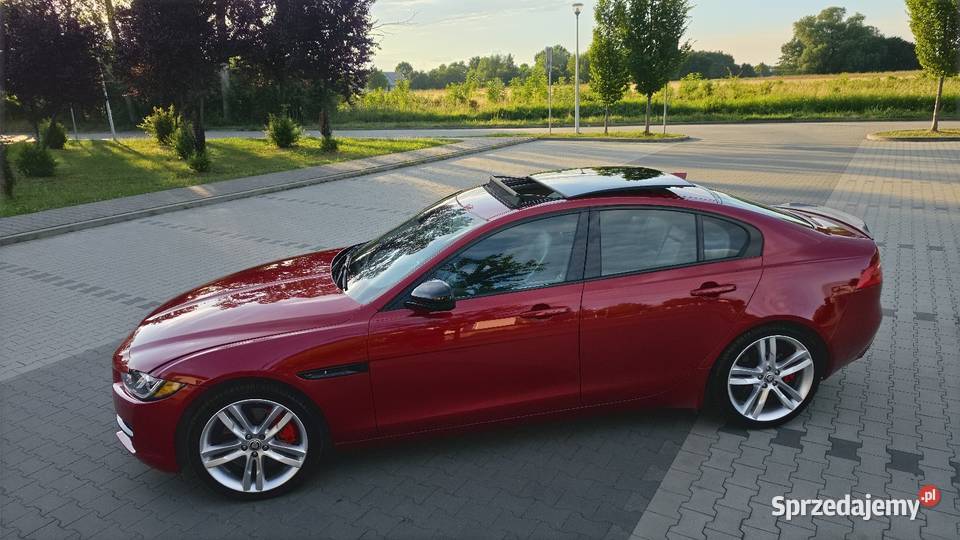 Jaguar xe gniazdo AUX małopolskie Niepołomice