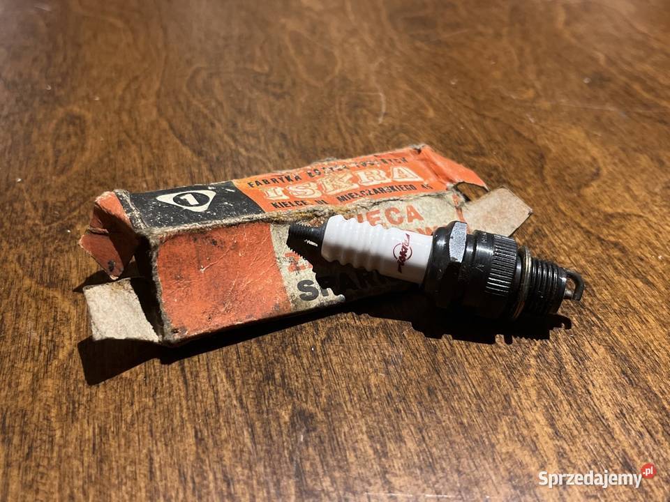 świeca zapłonowa iskra fiat 126p nowa oryginalna śląskie Ruda Śląska