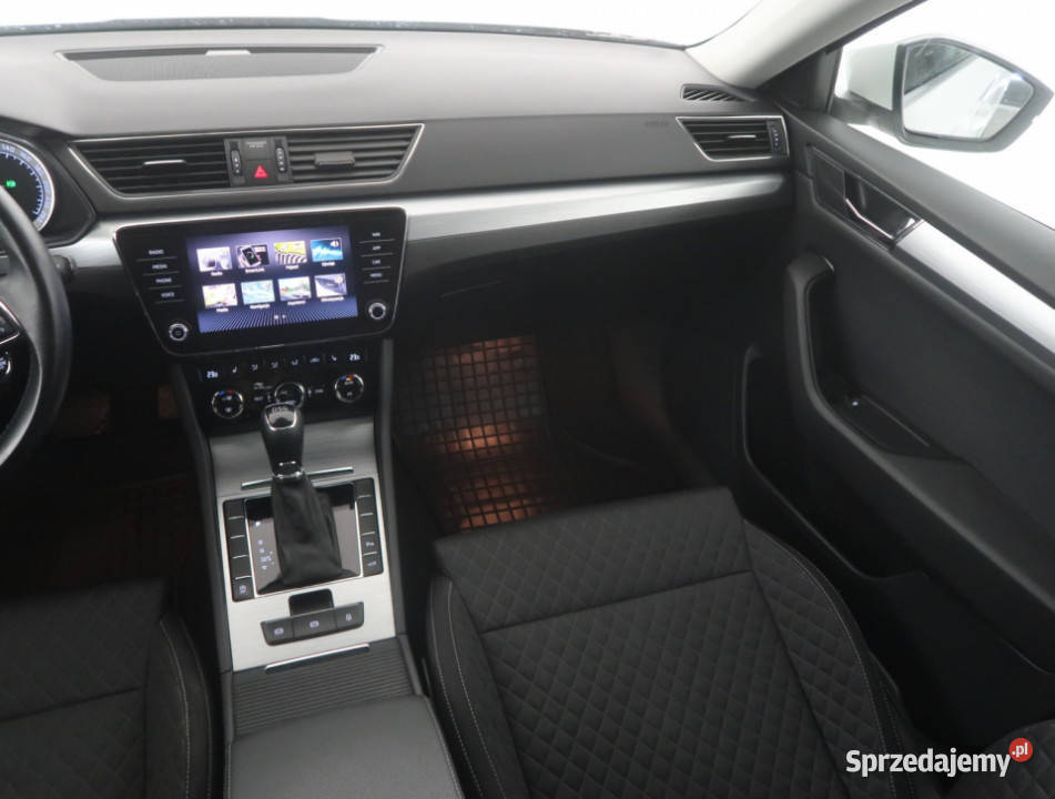 Skoda Superb 15 TSI automatyczna sprzedam