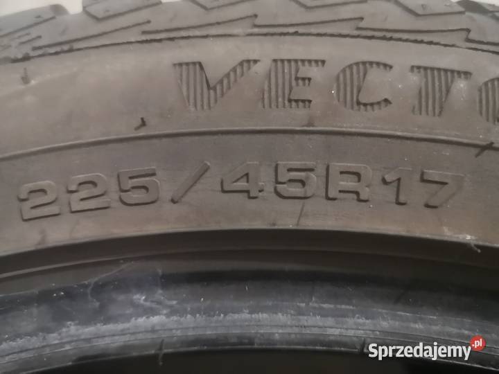 22545r17 Goodyear Vector4Seasons dolnośląskie