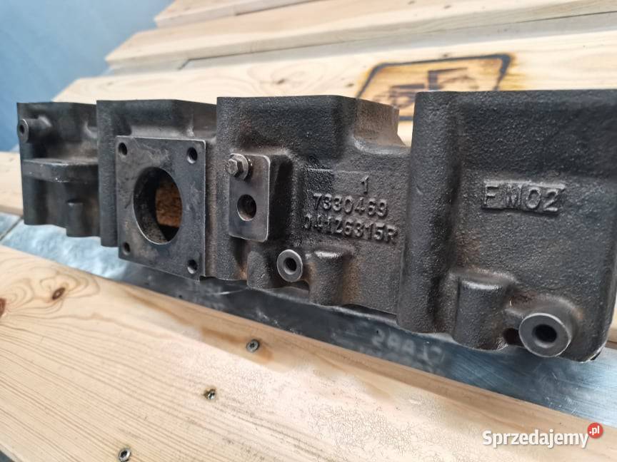 Kolektor ssący silnika Deutz TCD 36 L4 04126315R wielkopolskie Wilkowo